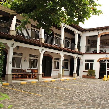 רטאלולאו Casa Bourbon Hotel מראה חיצוני תמונה