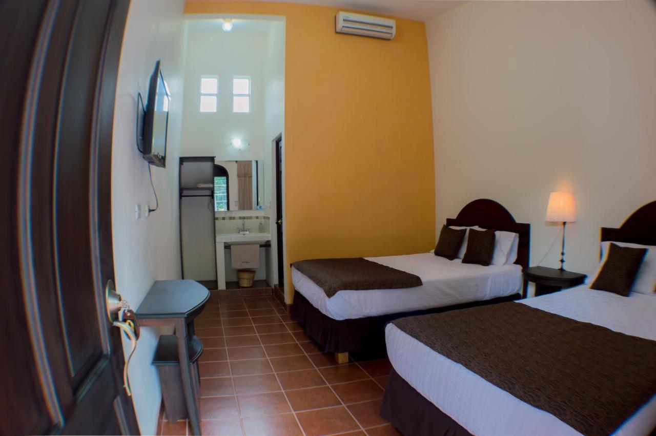 רטאלולאו Casa Bourbon Hotel מראה חיצוני תמונה